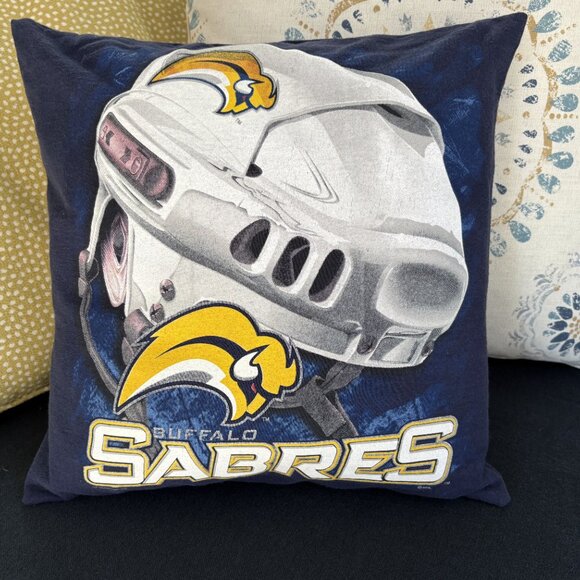 Buffalo Sabres NHL Hockey handmade 16 x 16 upcycled T shirt throw pillow cover - Picture 6 of 10